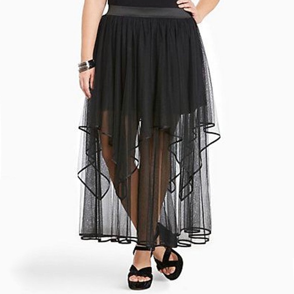 NWOT Torrid Tiered Layered Tulle Maxi Skirt Black 0X - Picture 1 of 8